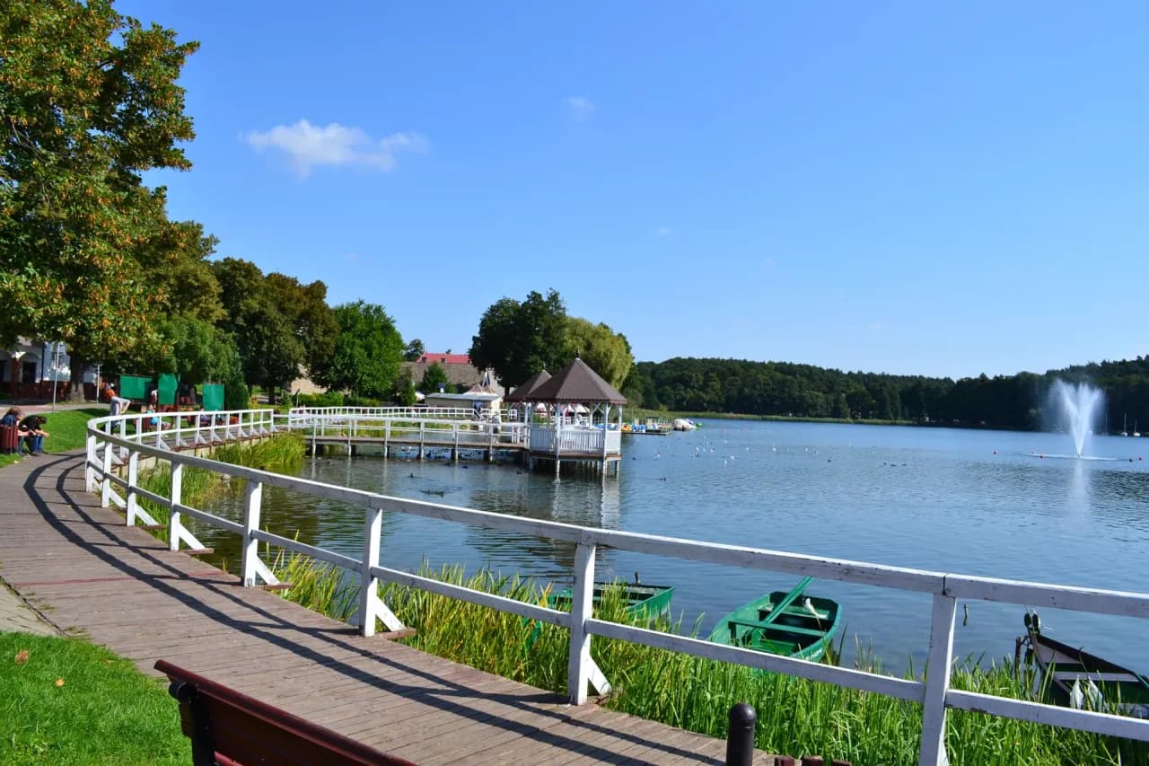 Jezioro Barlineckie - piękne miejsce na wypoczynek i ryby
