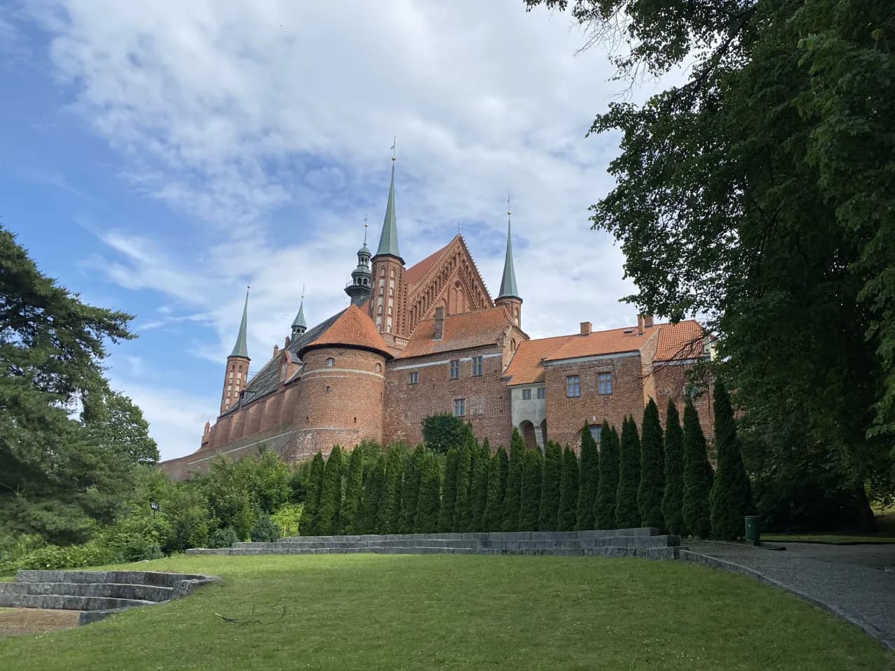 Frombork atrakcje: Odkryj magiczne miejsca, które musisz zobaczyć