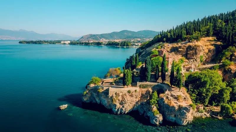 Jezioro Ochrydzkie opinie: co naprawdę myślą turyści o tym miejscu