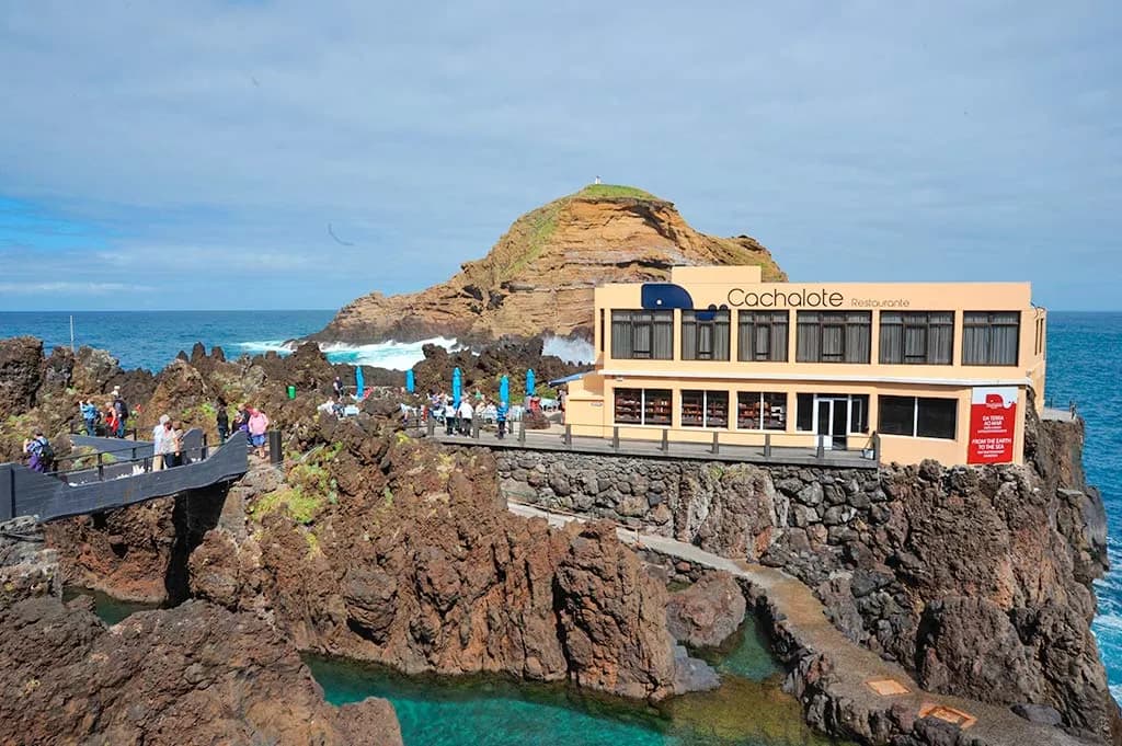 Gdzie zjeść w Funchal - najlepsze miejsca na lokalne smaki