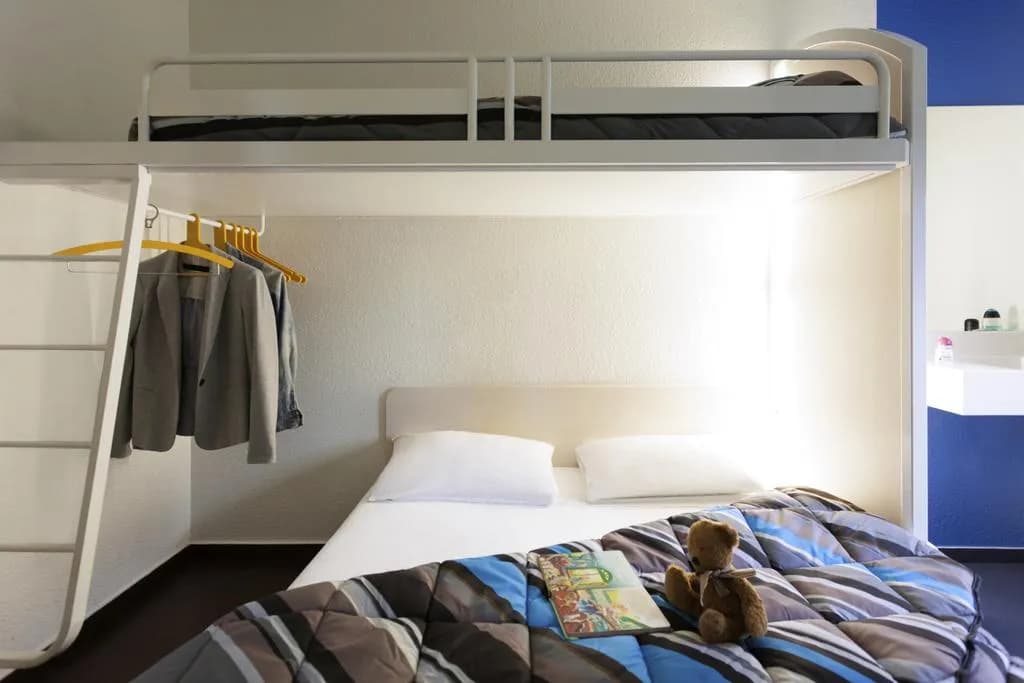 Nocleg w Paryżu co polecacie: Tanie opcje, które warto rozważyć