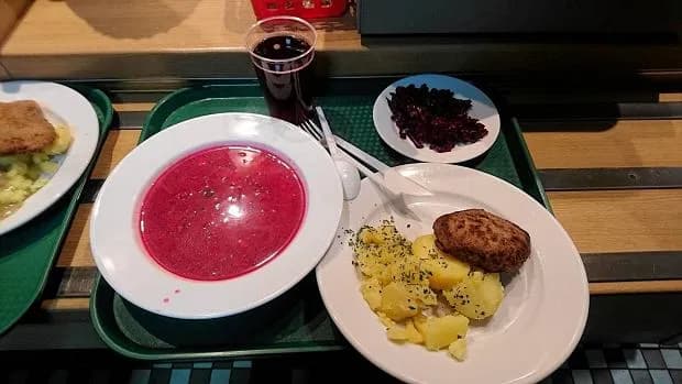 Gdzie zjeść w Szczecinie? Odkryj najlepsze miejsca na smaczne dania