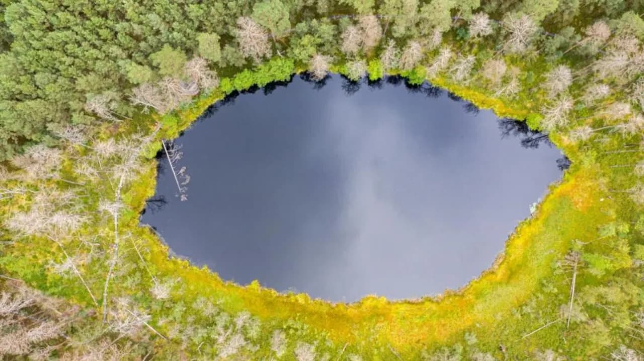 Jezioro Głuche w Bory Tucholskie: Odkryj jego unikalne piękno i ekosystem