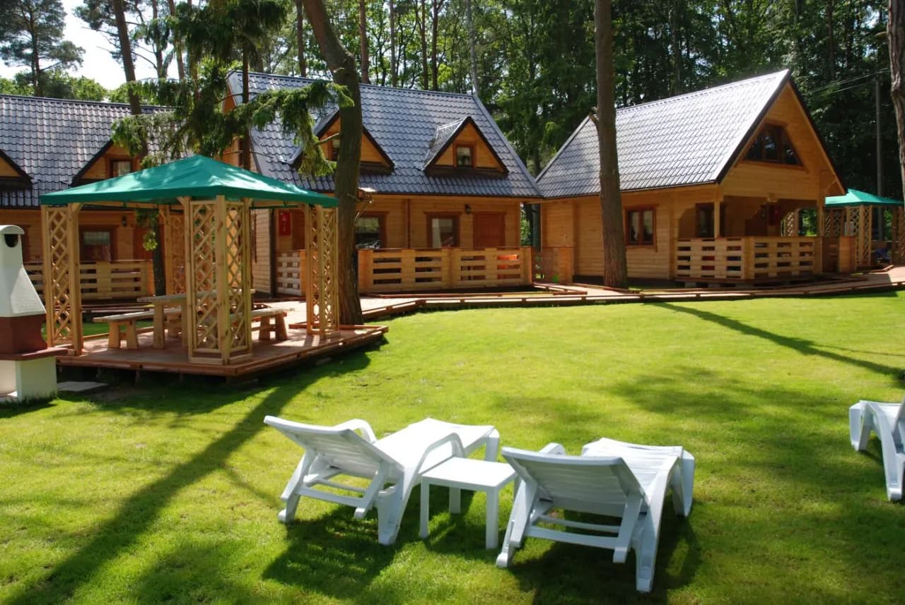 Tanie domki nad jeziorem Zachodniopomorskie – komfortowy wypoczynek w naturze